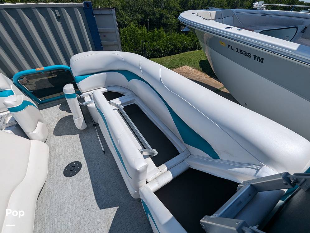 Slide: The Image of Aloha 230 Club Series Triple Tunnel 2023 - 14578493