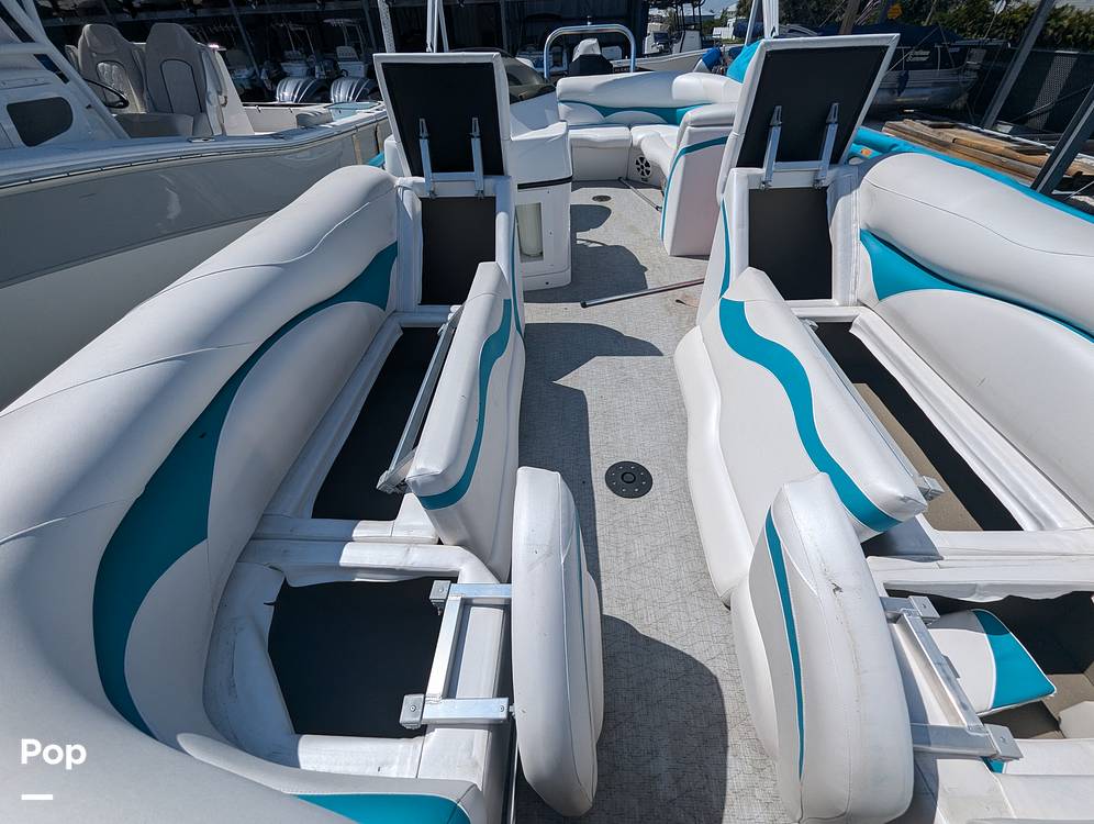 Slide: The Image of Aloha 230 Club Series Triple Tunnel 2023 - 14578496