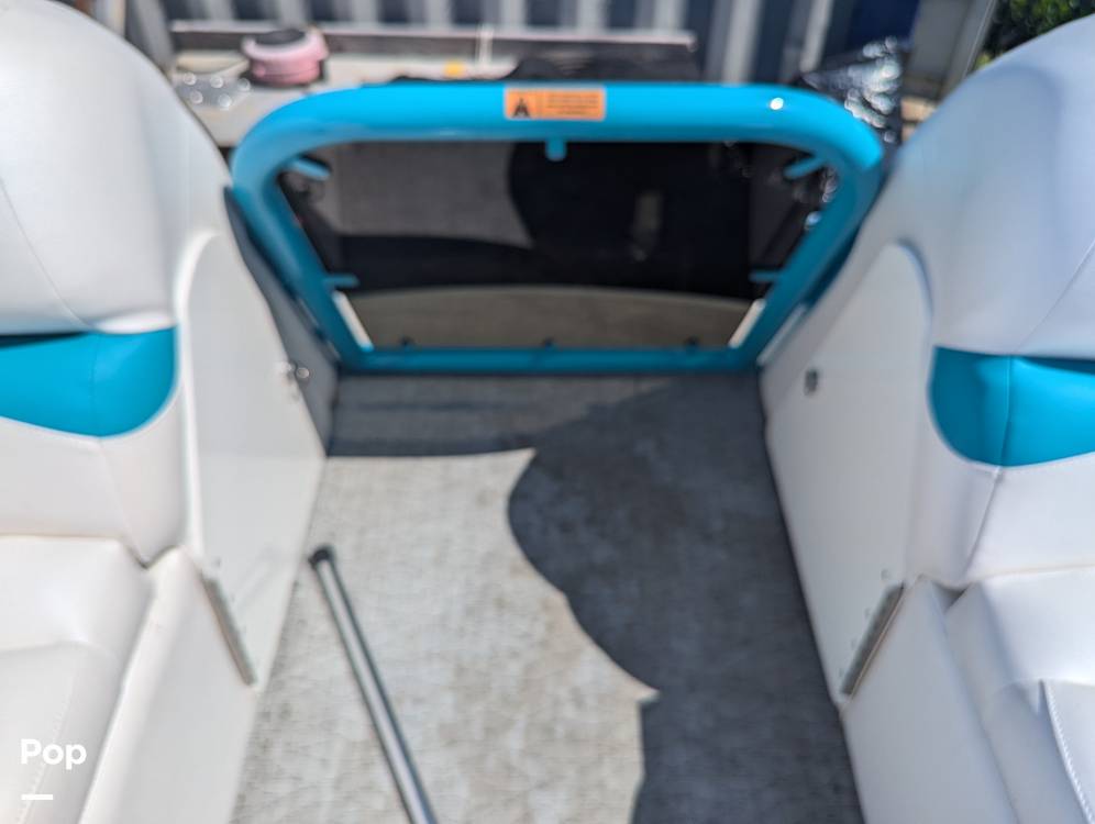 Slide: The Image of Aloha 230 Club Series Triple Tunnel 2023 - 14578503