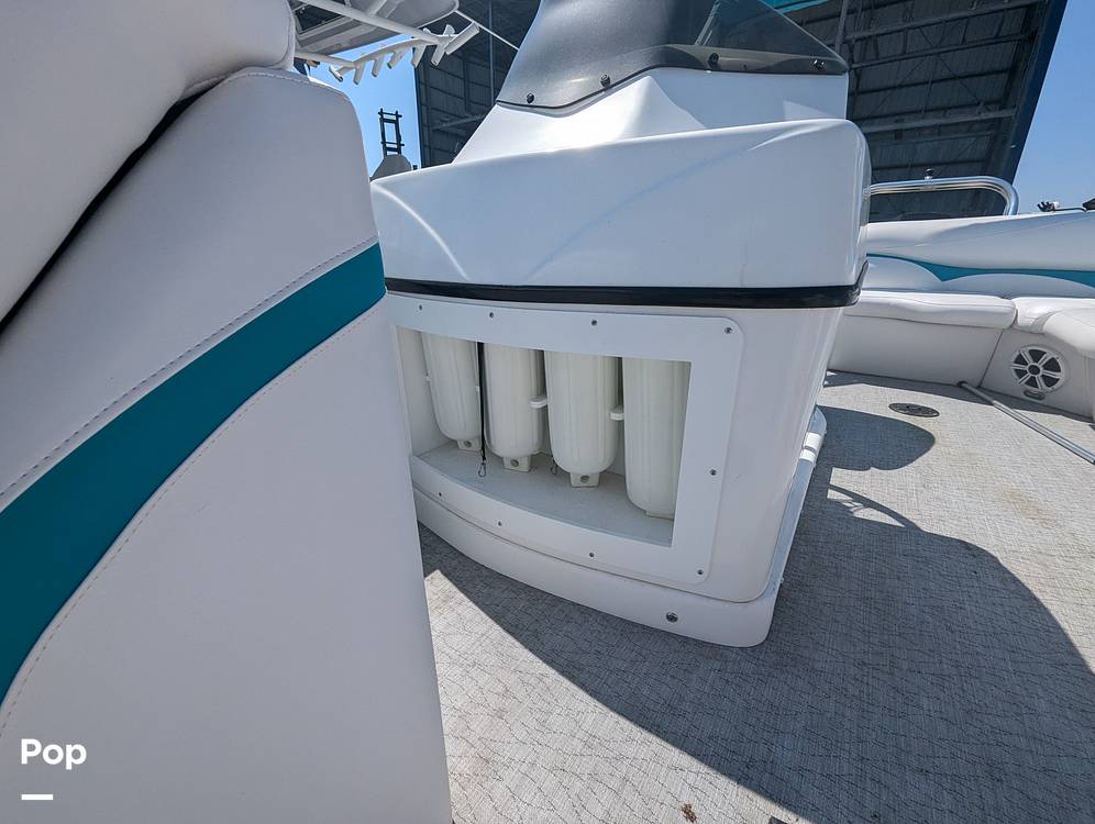 Slide: The Image of Aloha 230 Club Series Triple Tunnel 2023 - 14578505