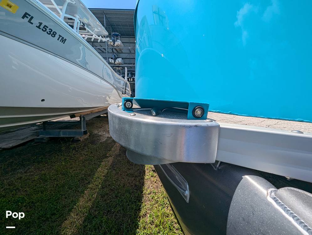 Slide: The Image of Aloha 230 Club Series Triple Tunnel 2023 - 14578564