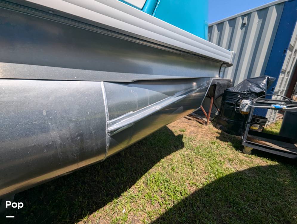 Slide: The Image of Aloha 230 Club Series Triple Tunnel 2023 - 14578567