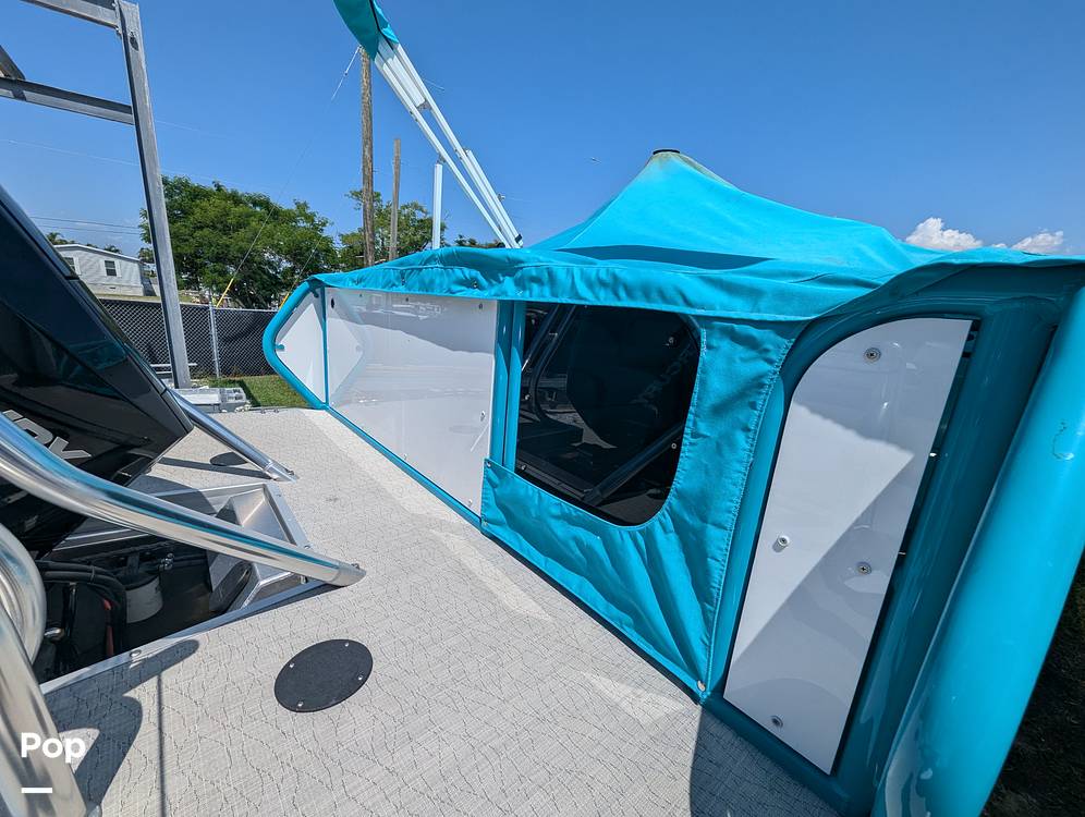 Slide: The Image of Aloha 230 Club Series Triple Tunnel 2023 - 14578586