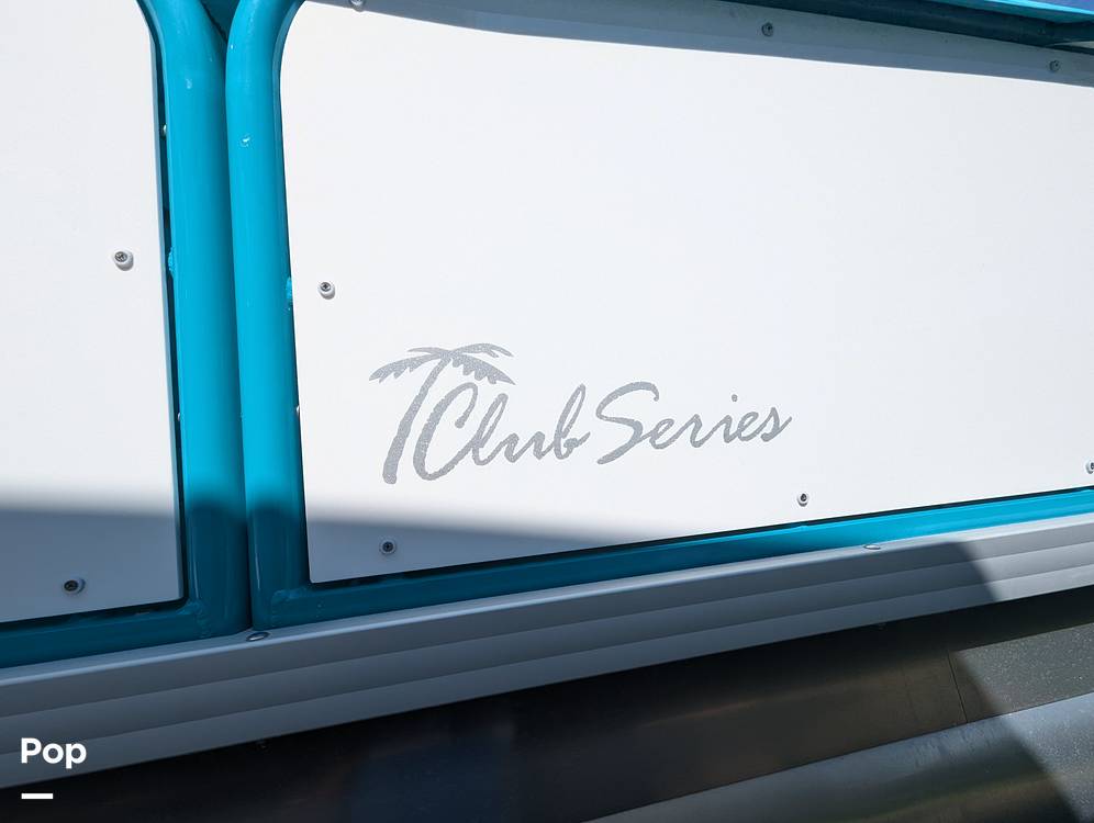 Slide: The Image of Aloha 230 Club Series Triple Tunnel 2023 - 14578399