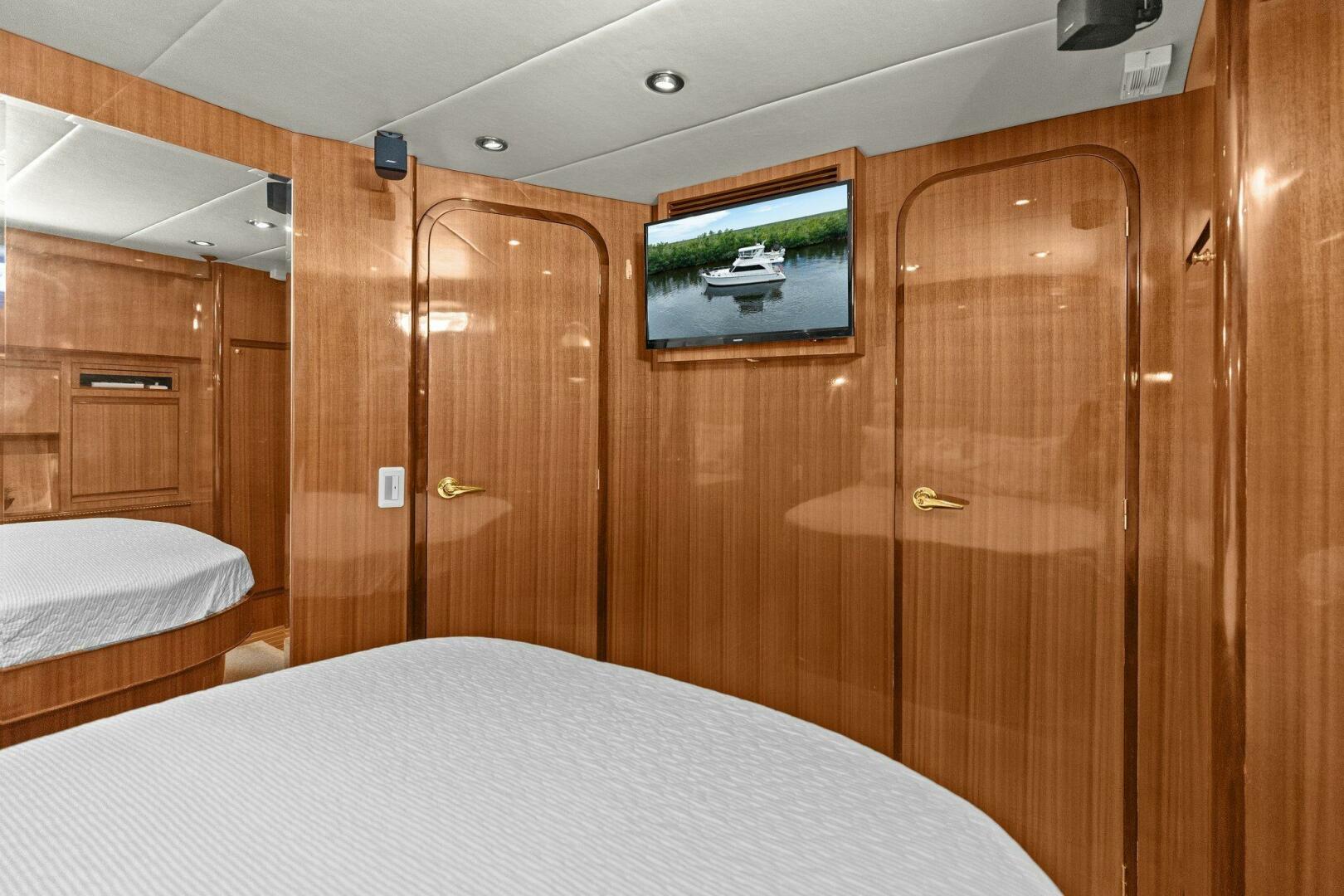 Slide: The Image of 2008 Altima Sedan 52 "Sunshine and Happiness" - Stateroom - 5085781