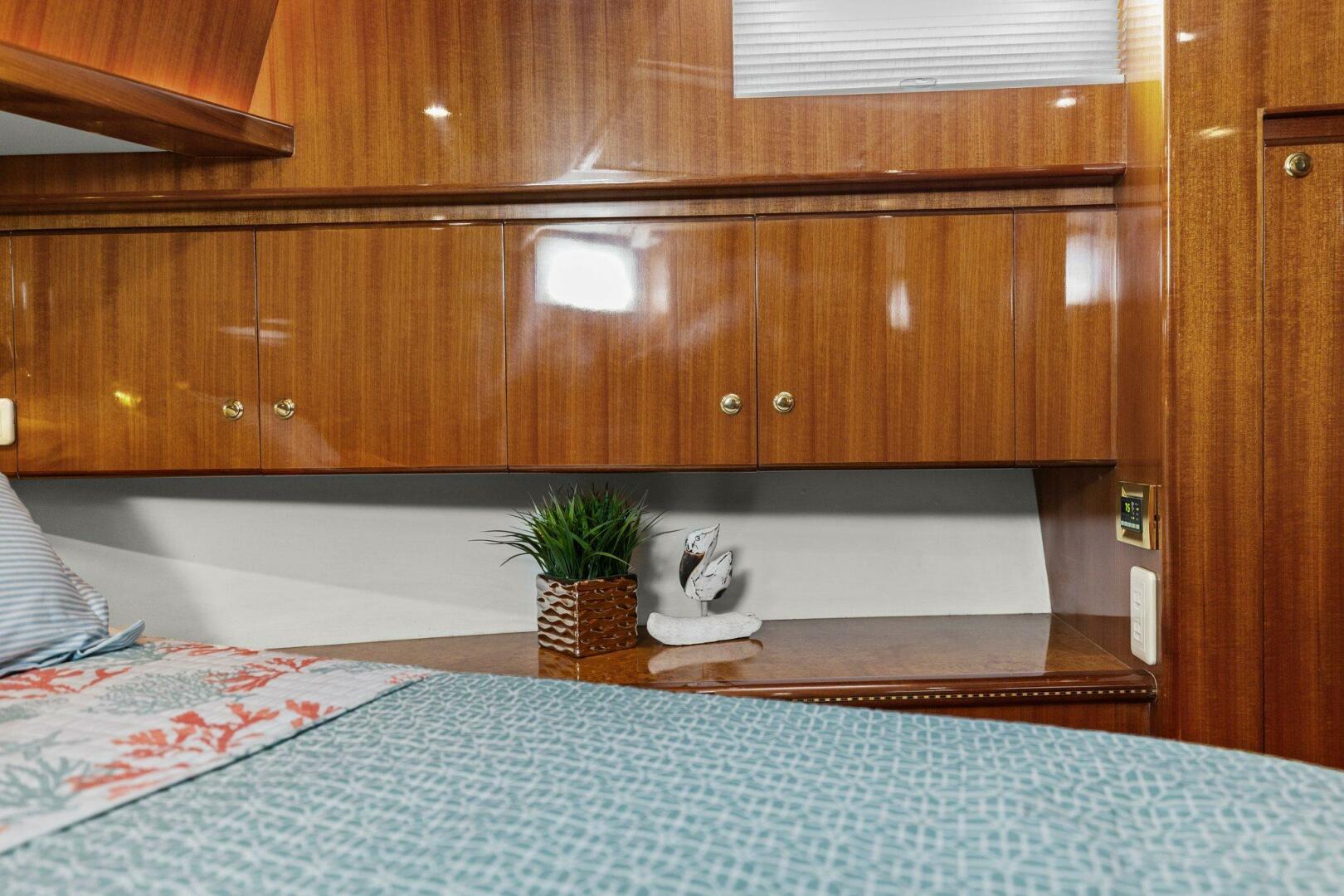 Slide: The Image of 2008 Altima Sedan 52 "Sunshine and Happiness" - Stateroom - 5085789