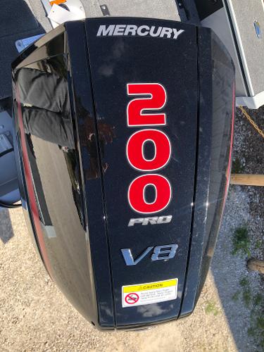Slide: The Image of Mercury 200 Pro V8 engine on 2024 Alumacraft Trophy 195 boat. - 14