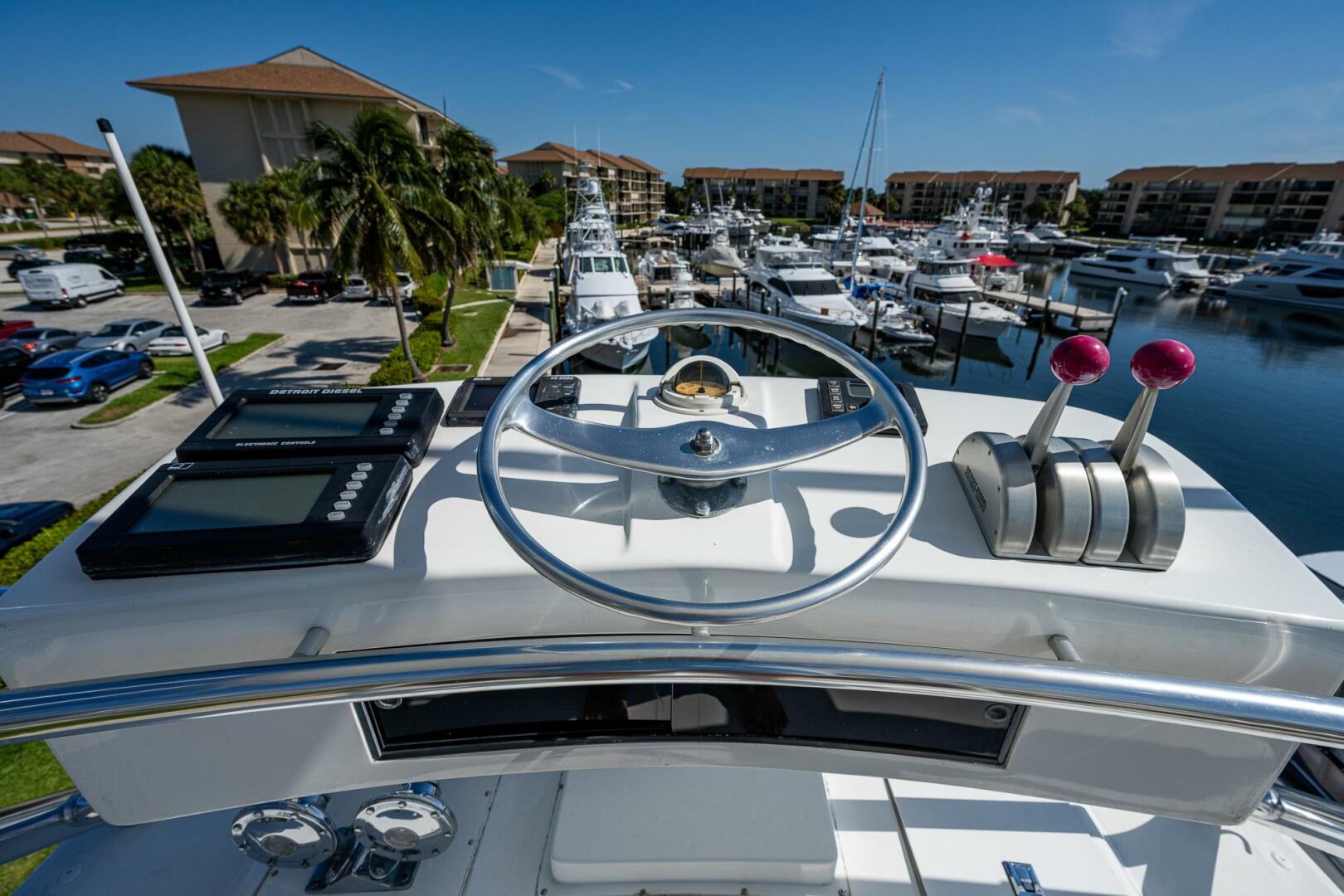 Slide: The Image of Amer Enclosed Flybridge 2001 - 18