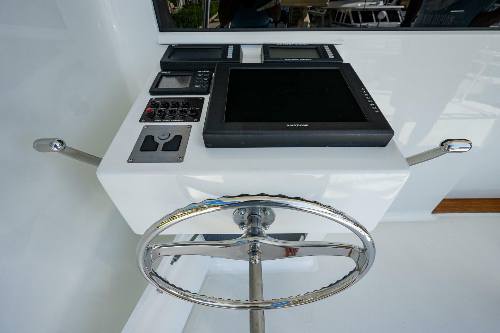 Slide: The Image of Amer Enclosed Flybridge 2001 - 27
