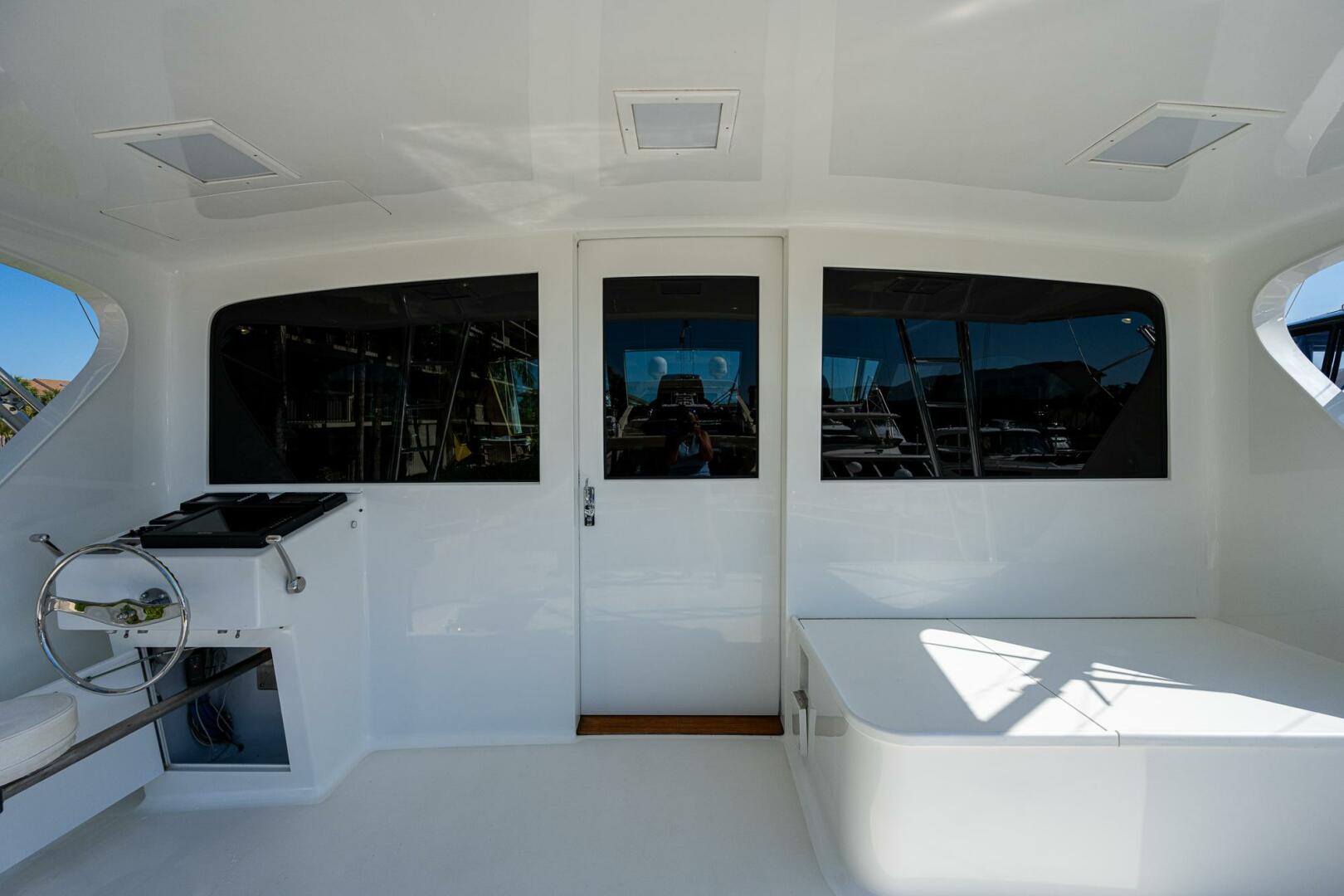 Slide: The Image of Amer Enclosed Flybridge 2001 - 29