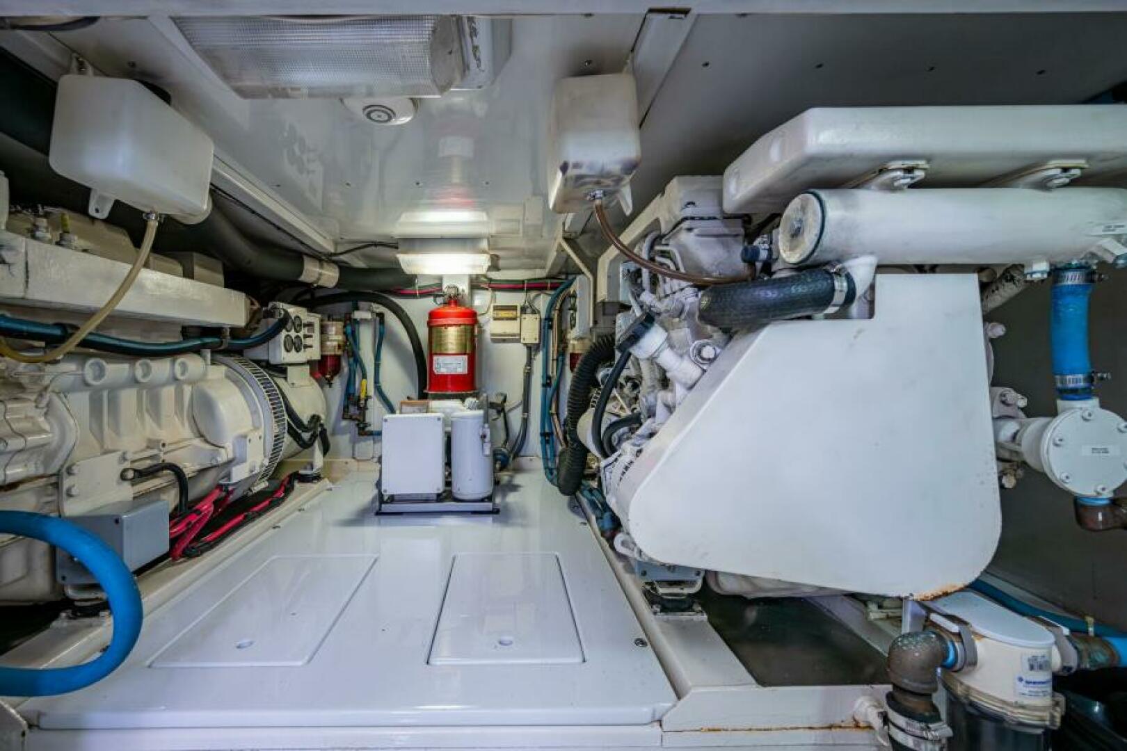 Slide: The Image of Amer Enclosed Flybridge 2001 - 5180823