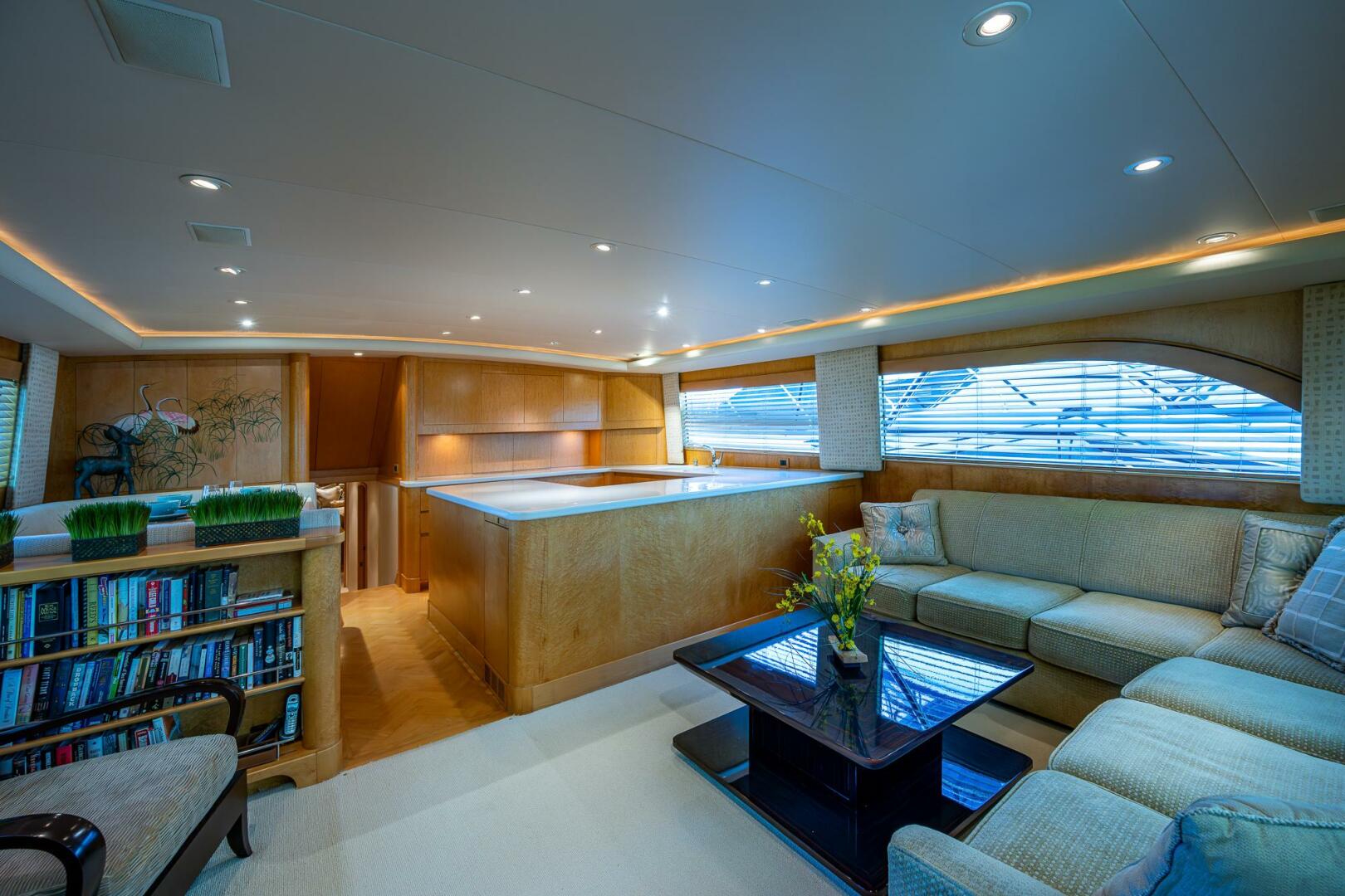 Slide: The Image of Amer Enclosed Flybridge 2001 - 44