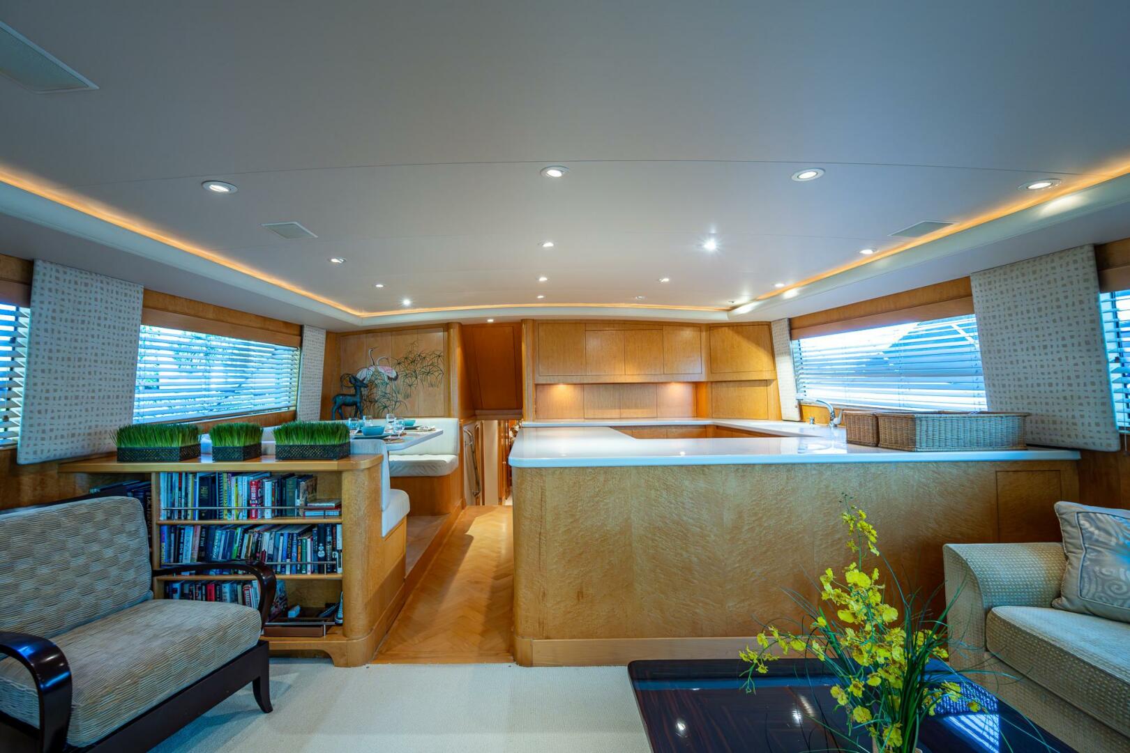 Slide: The Image of Amer Enclosed Flybridge 2001 - 45