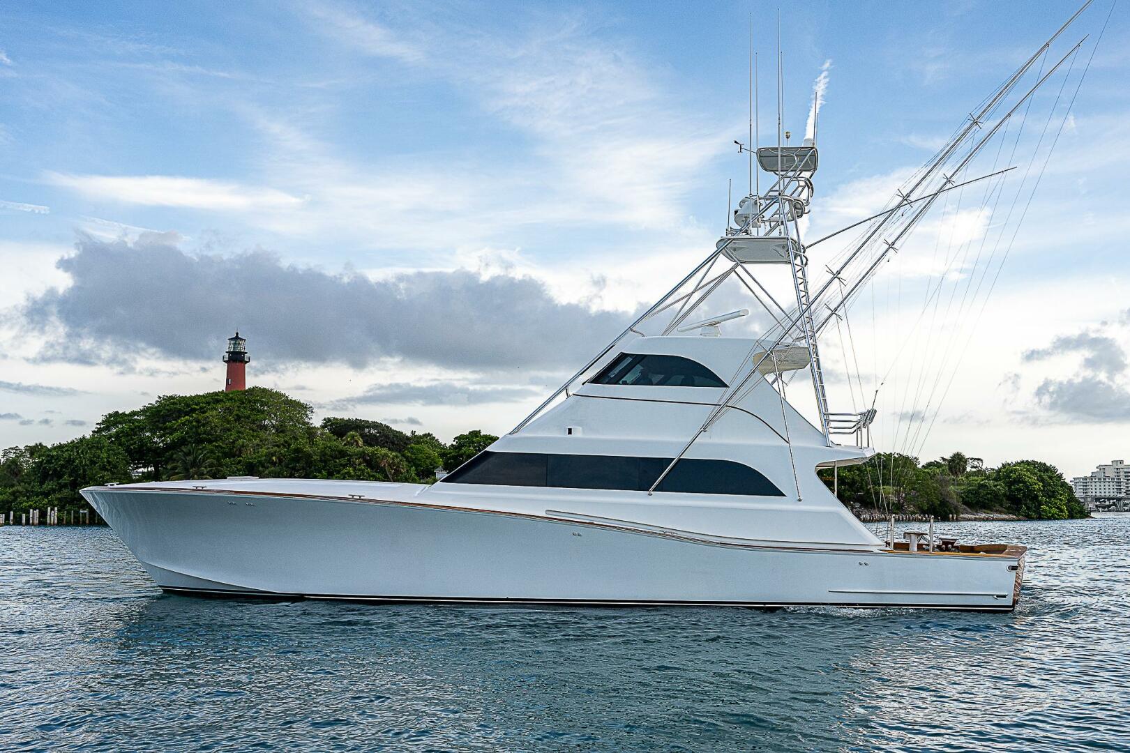 Slide: The Image of Amer Enclosed Flybridge 2001 - 61
