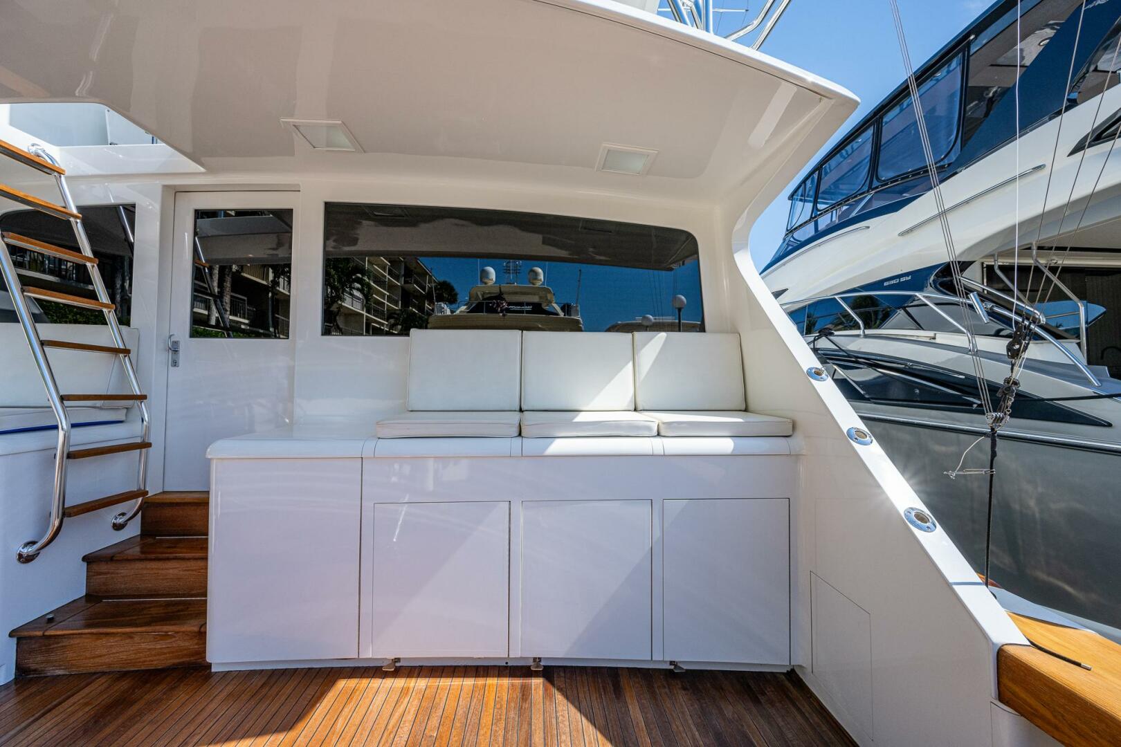 Slide: The Image of Amer Enclosed Flybridge 2001 - 8