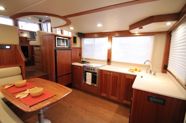 Slide: The Image of American Tug 395 2024 - 4