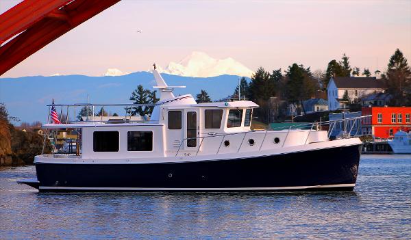 Slide: The Image of Beautiful boat - 20