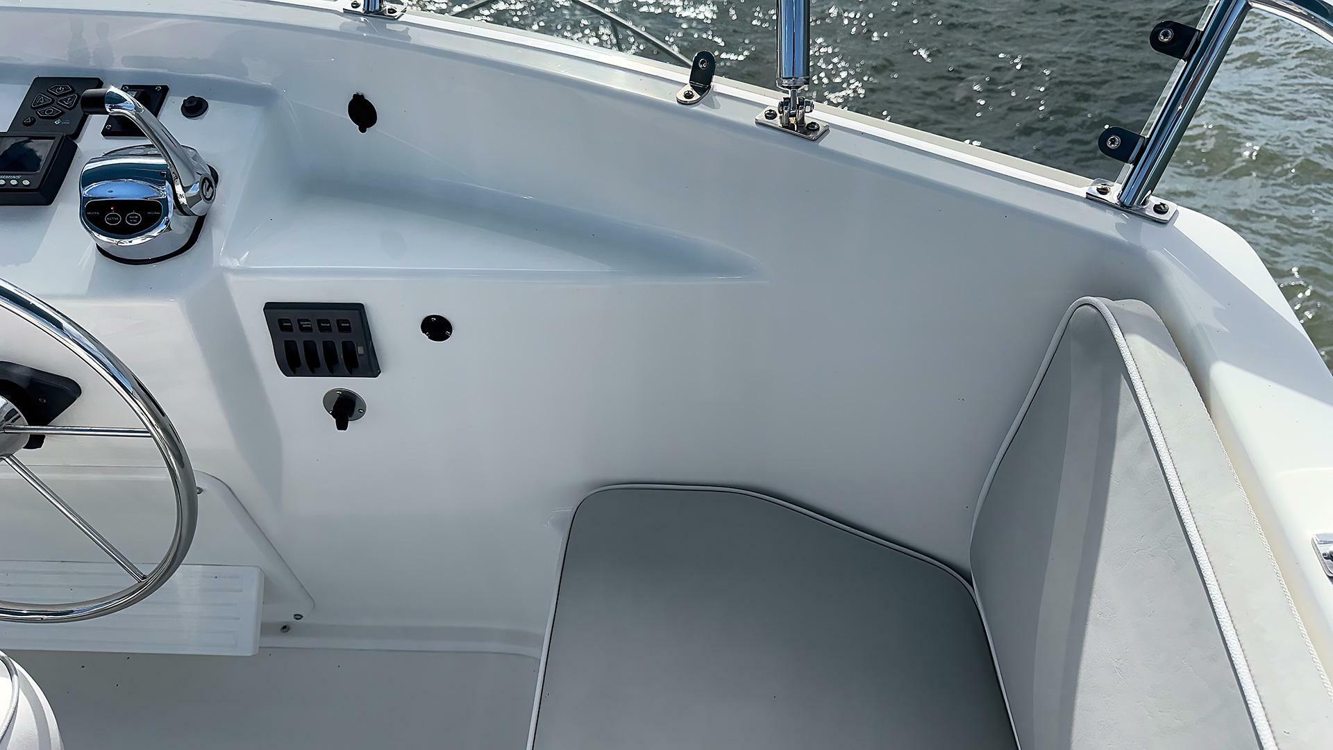 Slide: The Image of American Tug 43 2020 - 5294798