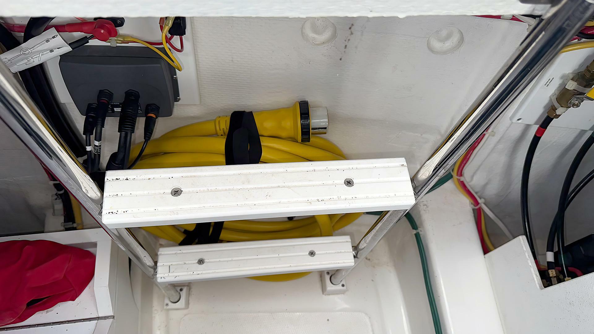 Slide: The Image of American Tug 43 2020 - 5294713