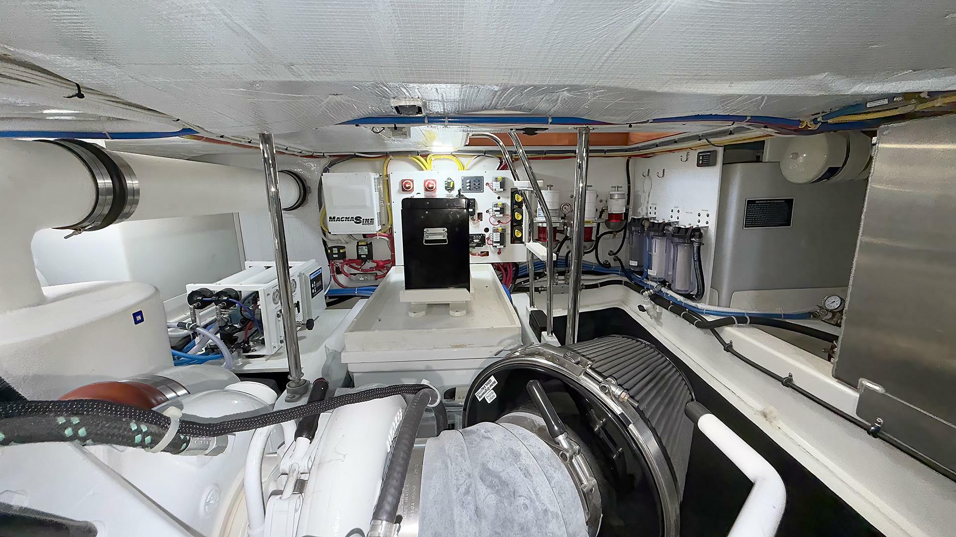 Slide: The Image of American Tug 43 2020 - 5294761