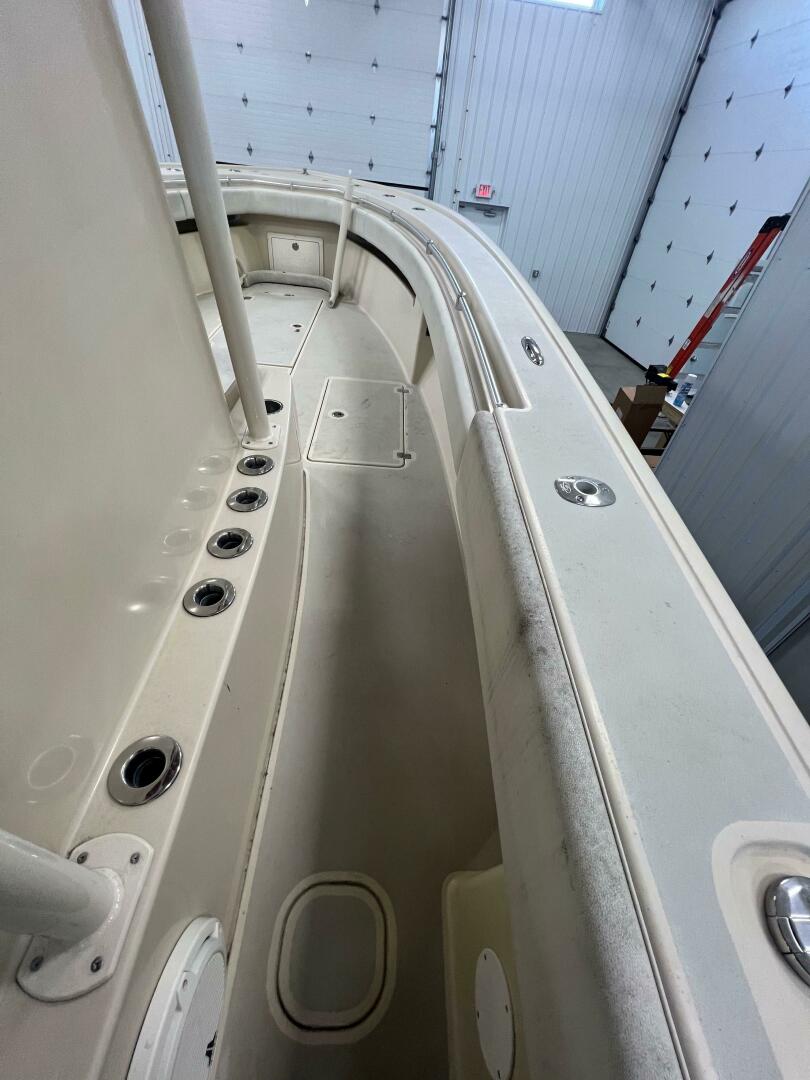 Slide: The Image of Andros 32 Offshore 2018 - 17
