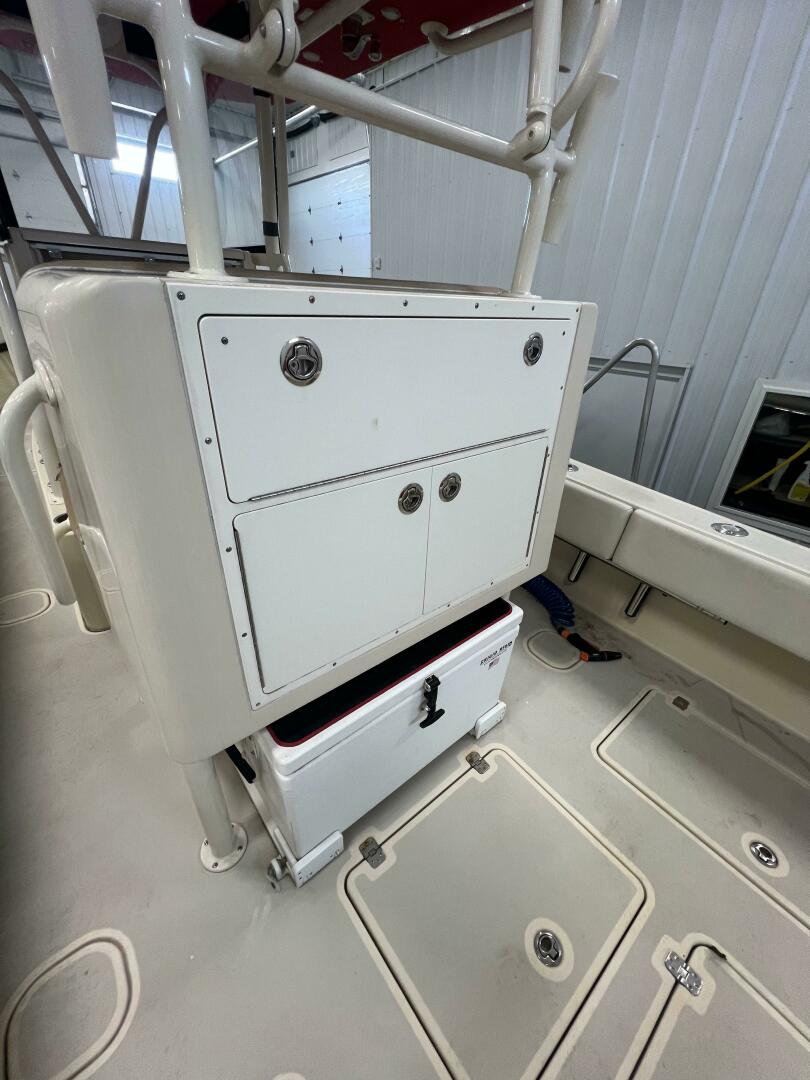 Slide: The Image of Andros 32 Offshore 2018 - 37