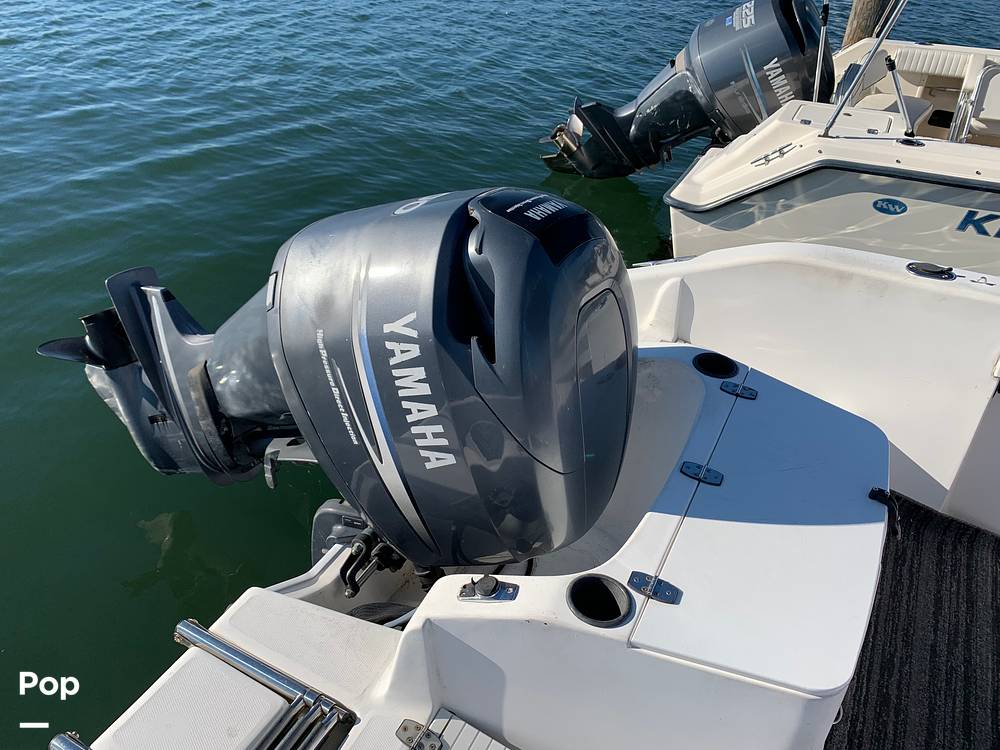 Slide: The Image of 2006 Yamaha 200HP - 13425173
