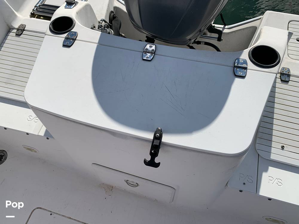 Slide: The Image of Live Bait Well - 13425358