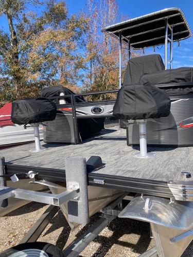 Slide: The Image of 2023 Angler Qwest PRO FISH N CRUISE 8522/24 pontoon boat with covered seats. - 3