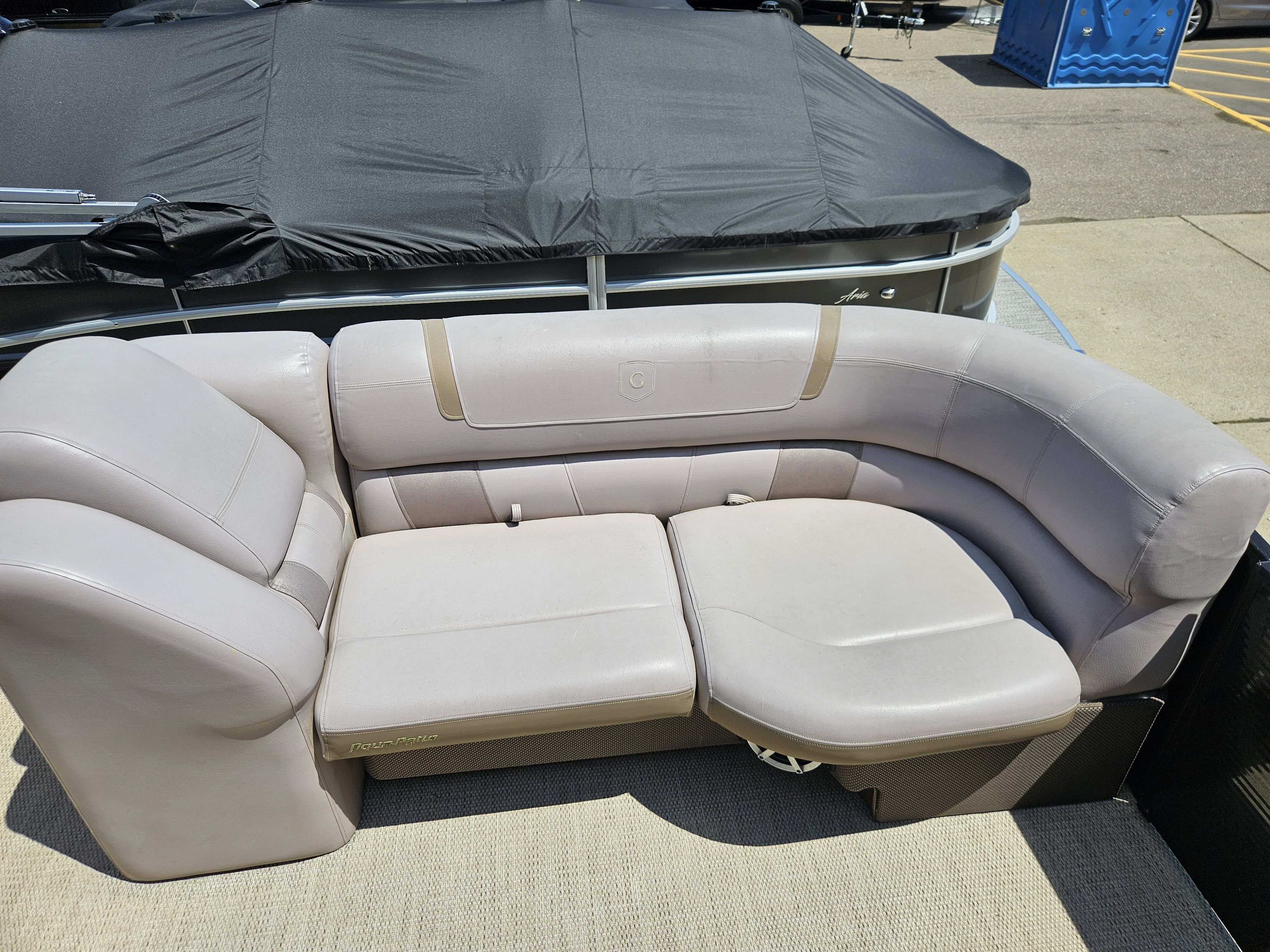 Slide: The Image of Aqua 235 UL 2018 - 8