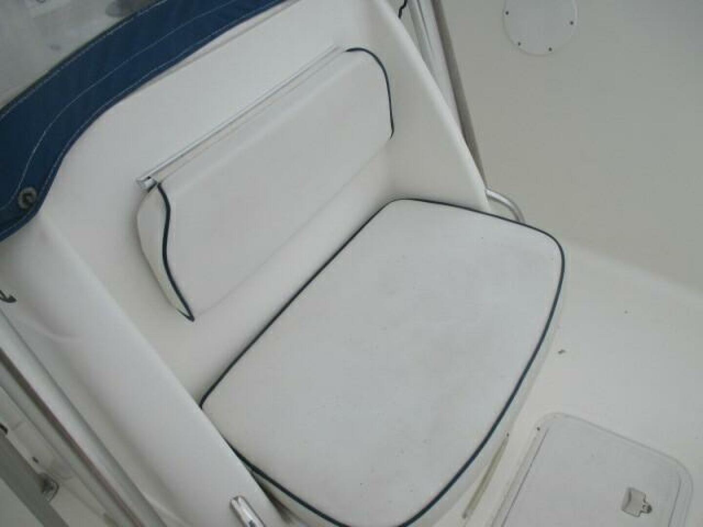 Slide: The Image of Jump Seat with Cooler  - 3813751