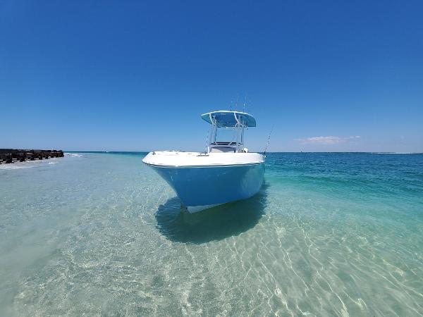 Slide: The Image of Aquasport 2300 Center Console 2022 - 7