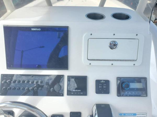 Slide: The Image of Aquasport 230 Pro Bay 2022 - 3