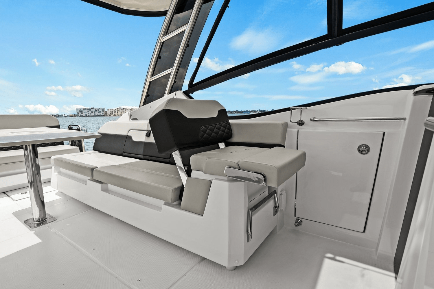 Slide: The Image of Aquila 32 2021 - 34