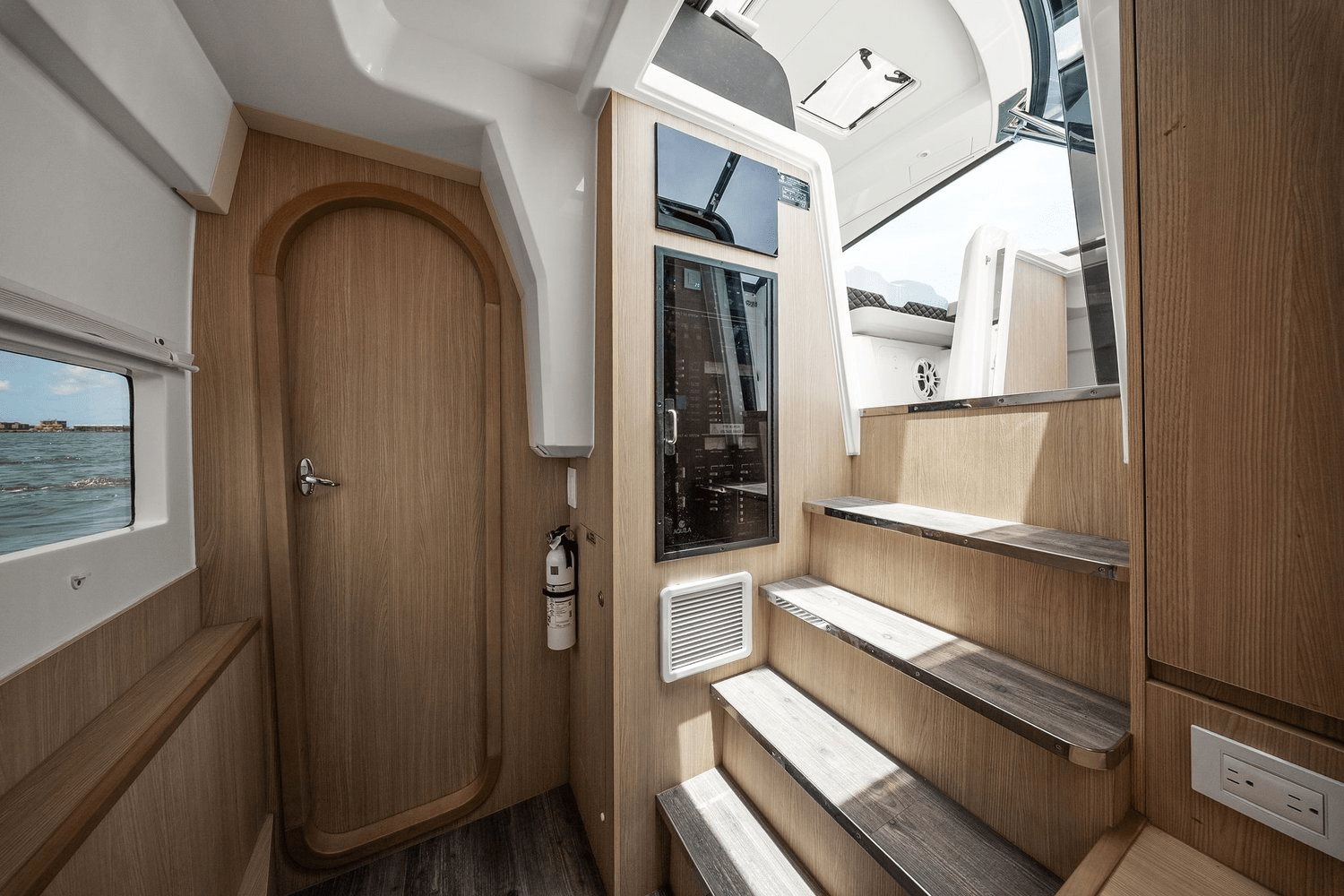 Slide: The Image of Aquila 36 2021 - 24