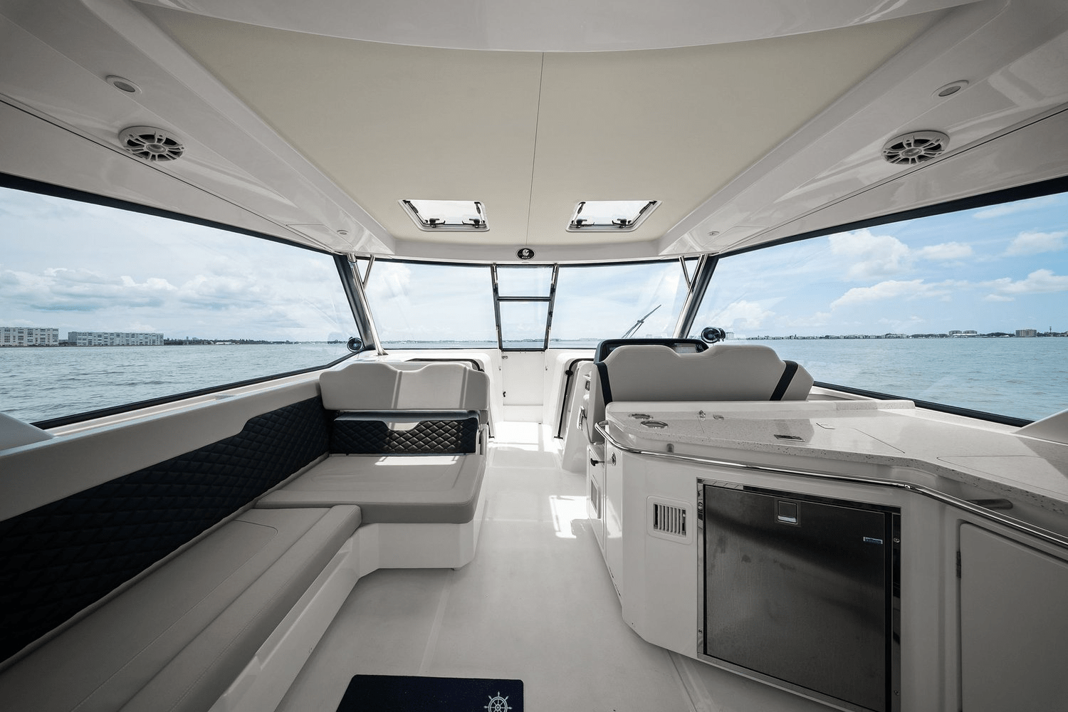 Slide: The Image of Aquila 36 2021 - 30