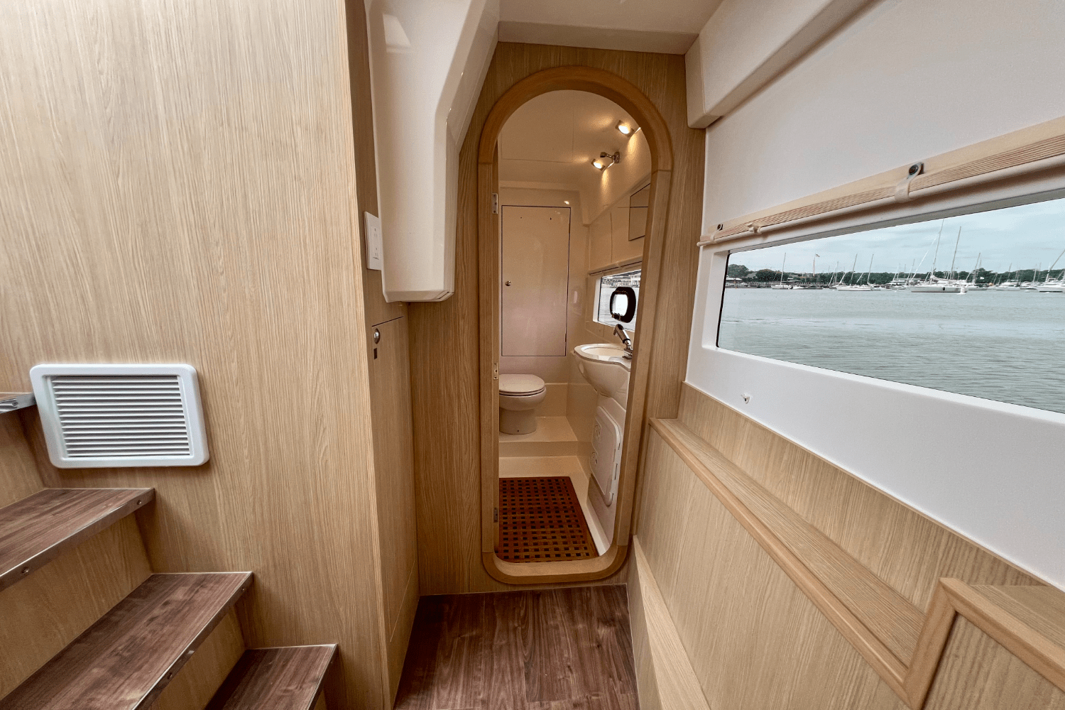 Slide: The Image of Aquila 36 2022 - 47