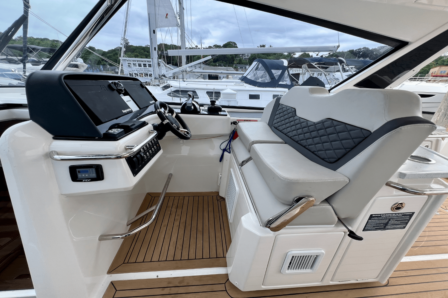 Slide: The Image of Aquila 36 2022 - 62