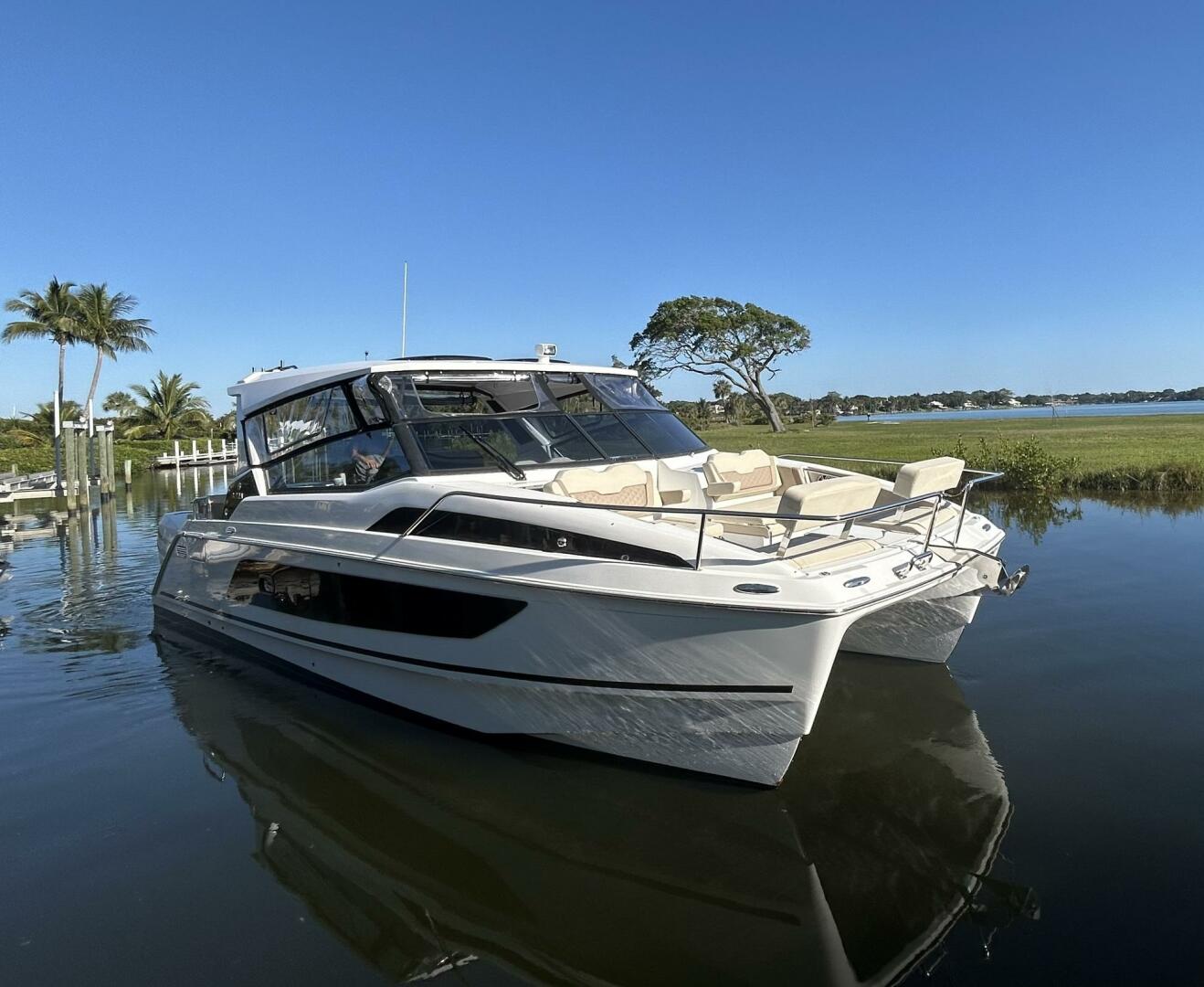 Slide: The Image of Aquila 36 Sport 2021 - 5134558