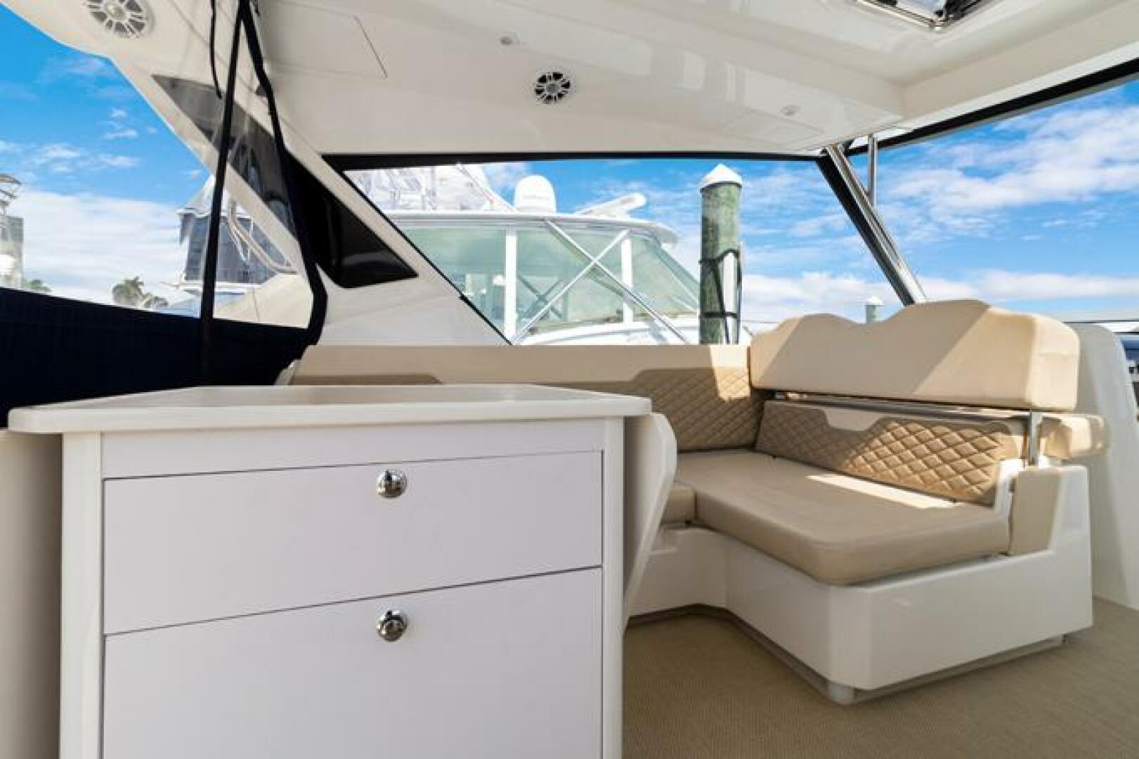 Slide: The Image of Aquila 36 Sport 2022 - 5402095