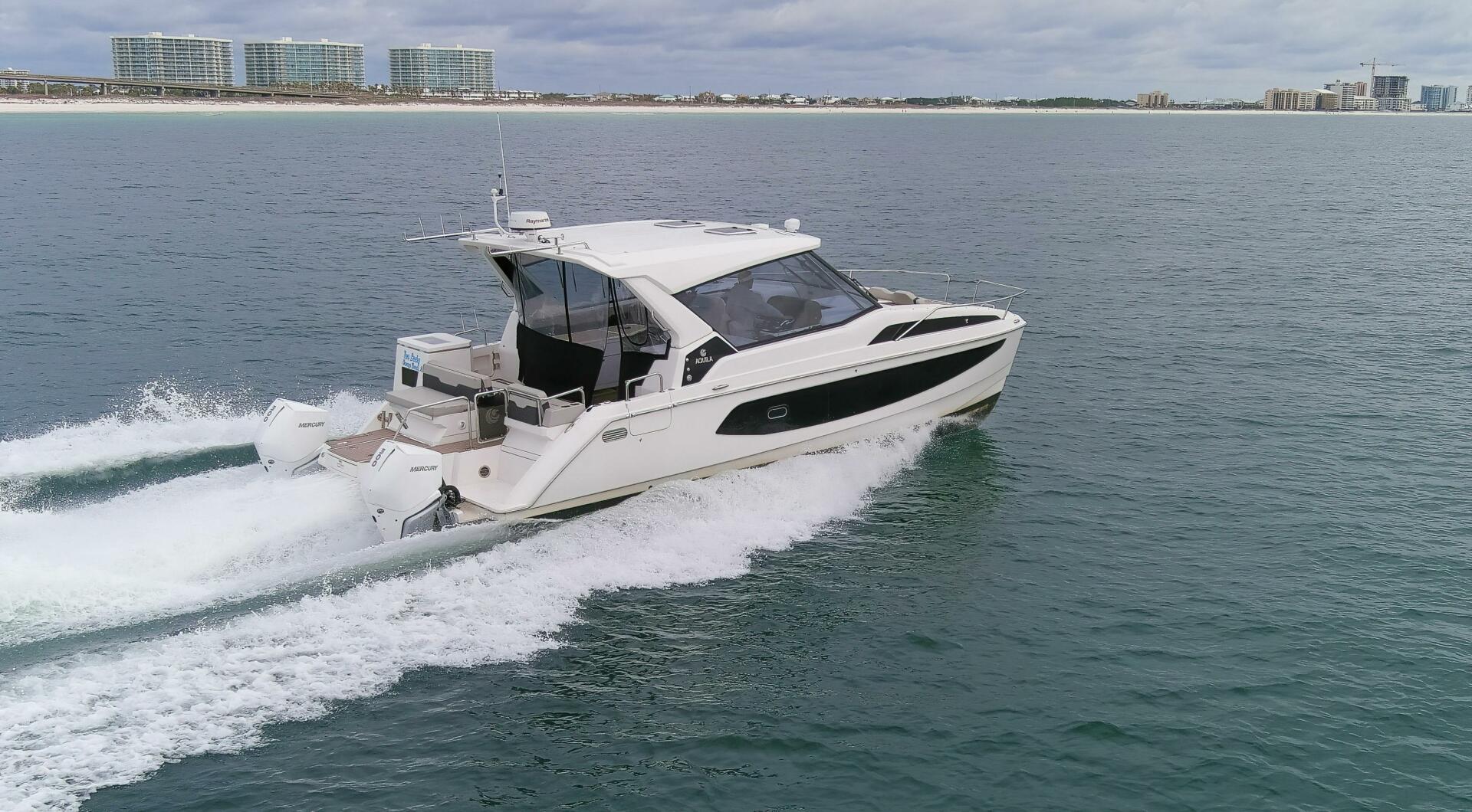 Slide: The Image of 2023 36 Aquila Sport Two Lucky Stern (2) - 5198333