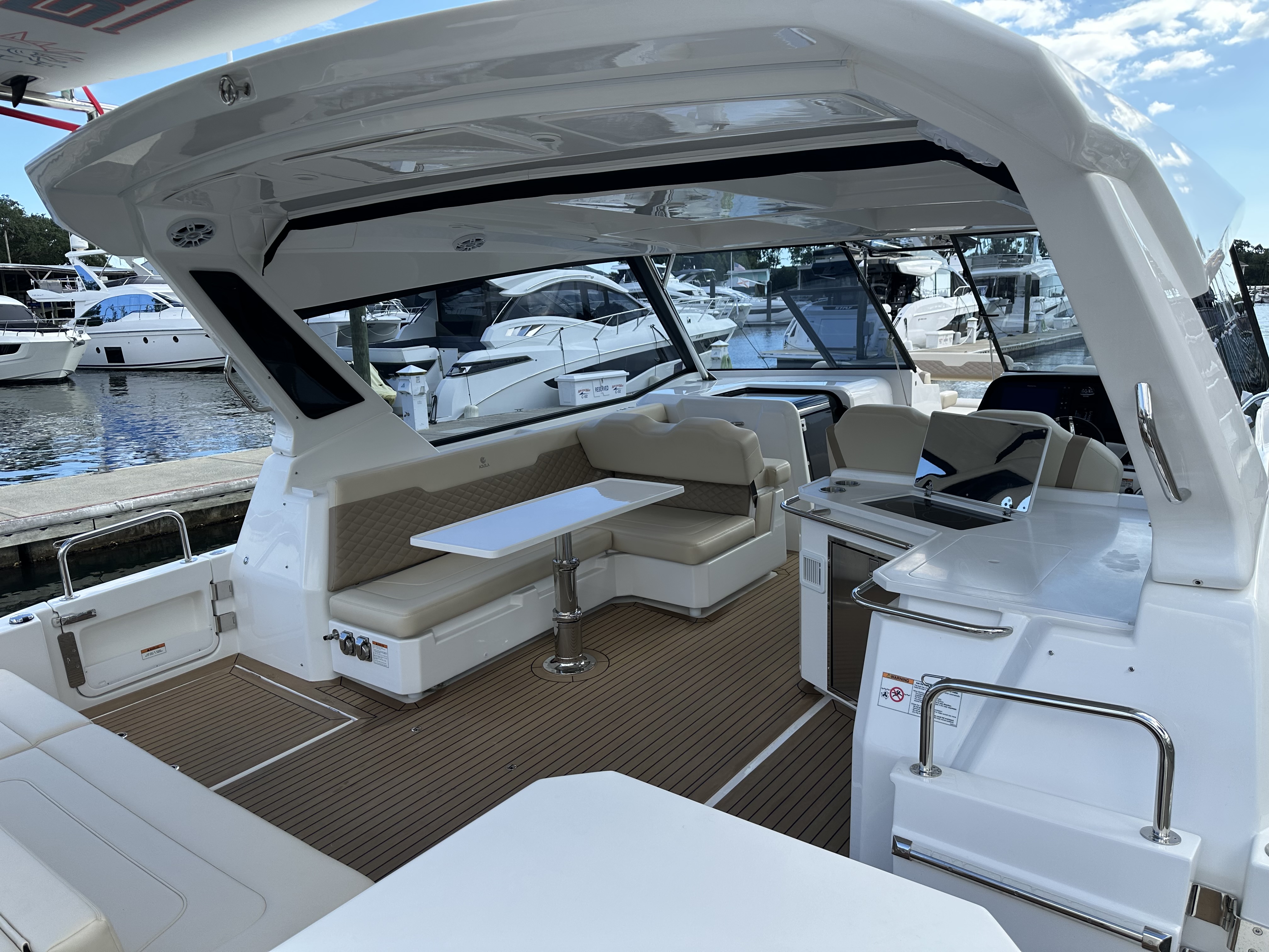 Slide: The Image of Aquila 36 Sport 2025 - 10