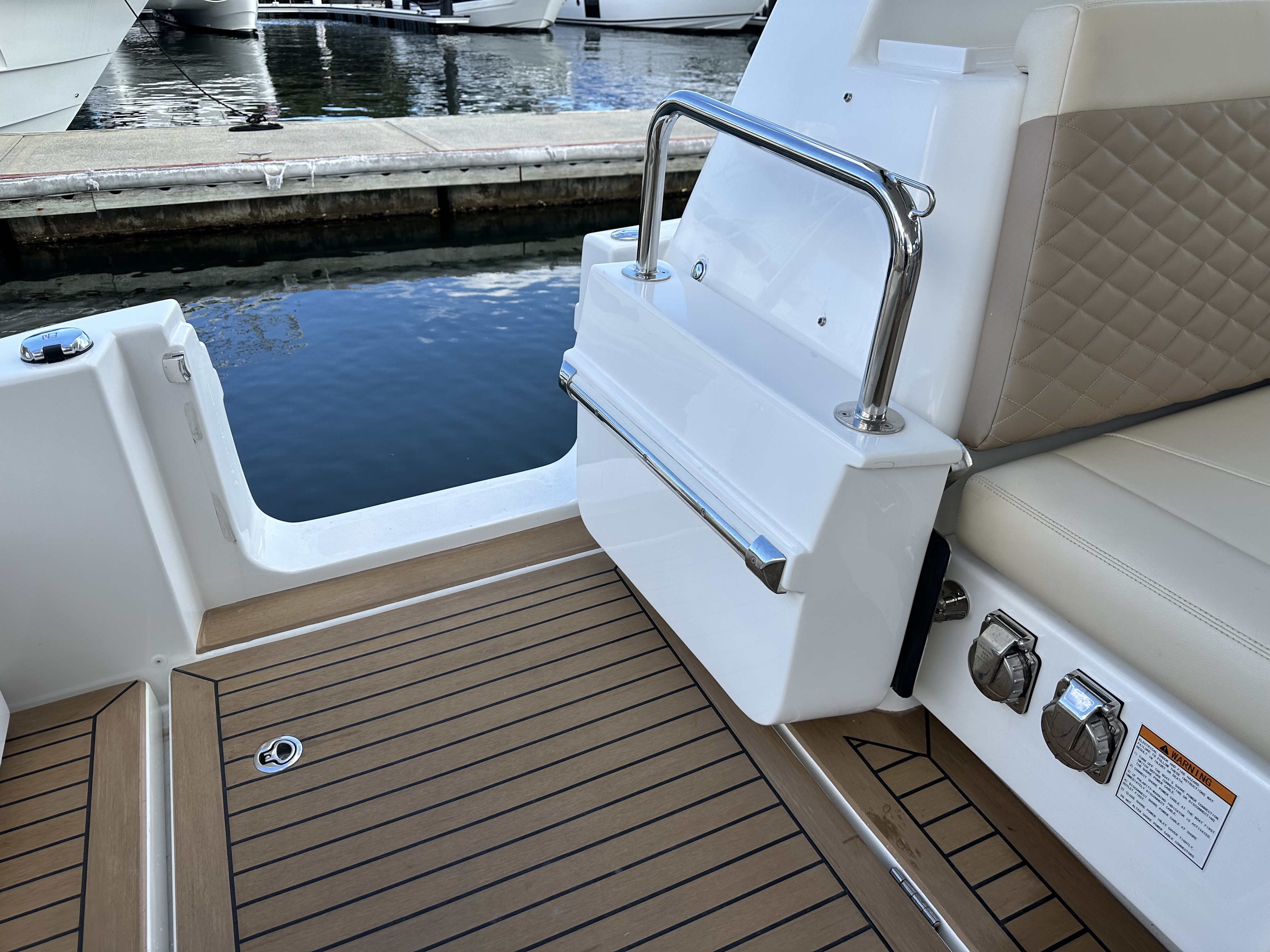 Slide: The Image of Aquila 36 Sport 2025 - 19