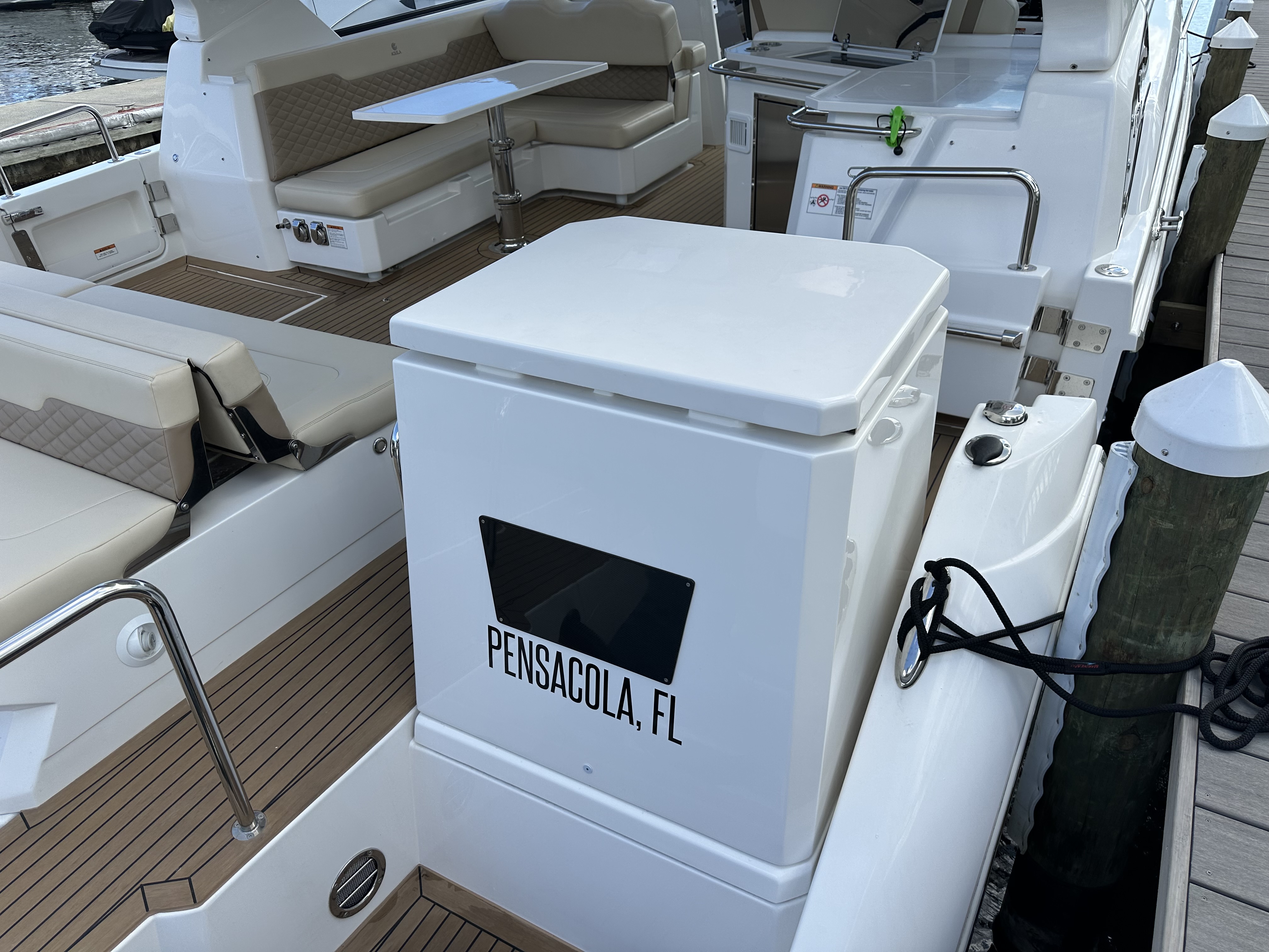 Slide: The Image of Aquila 36 Sport 2025 - 9