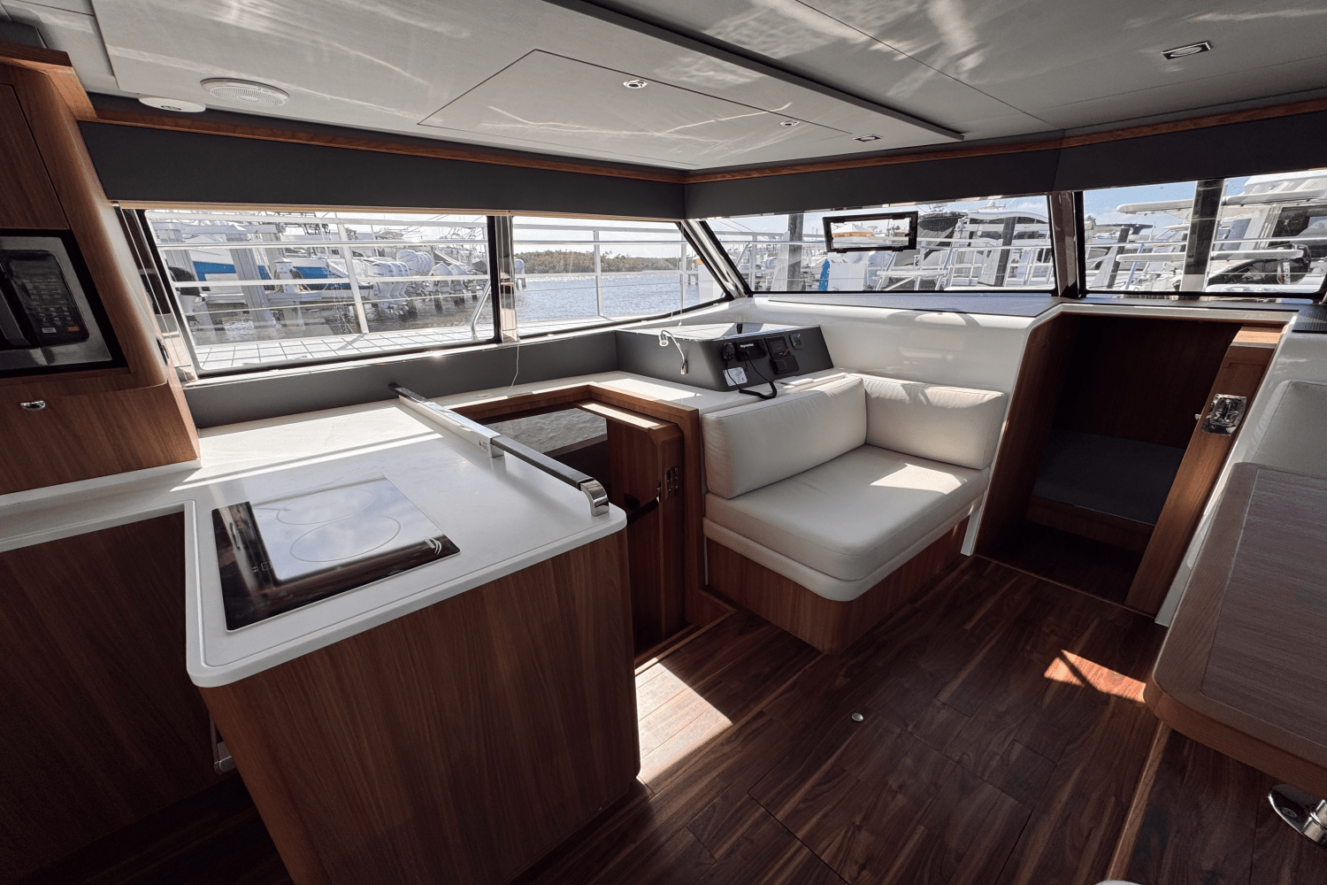 Slide: The Image of Aquila 42 Yacht 2025 - 25