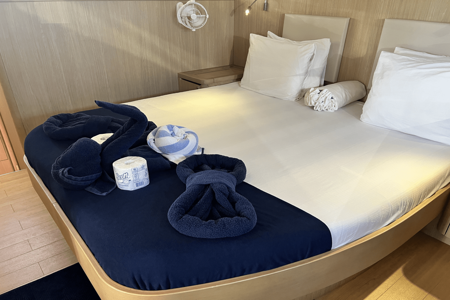 Slide: The Image of Aquila 44 2021 - 12