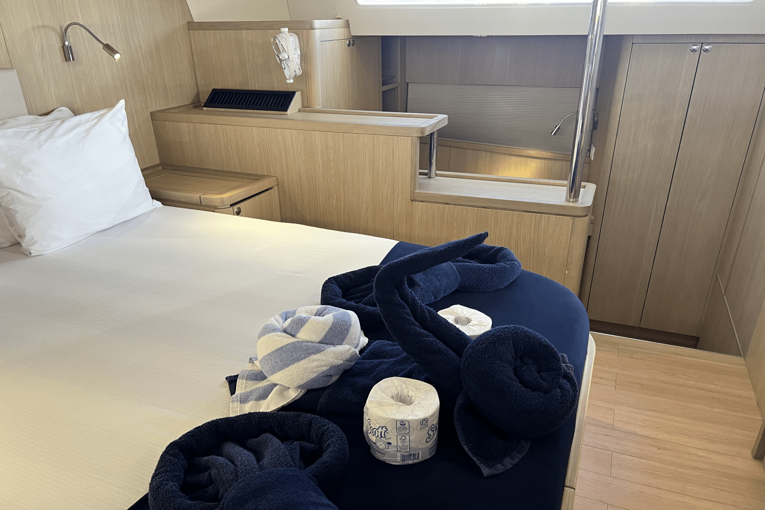 Slide: The Image of Aquila 44 2021 - 13