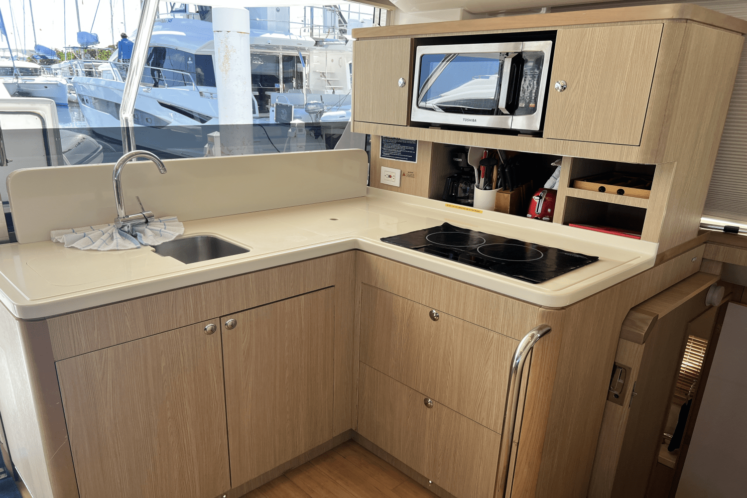 Slide: The Image of Aquila 44 2021 - 5