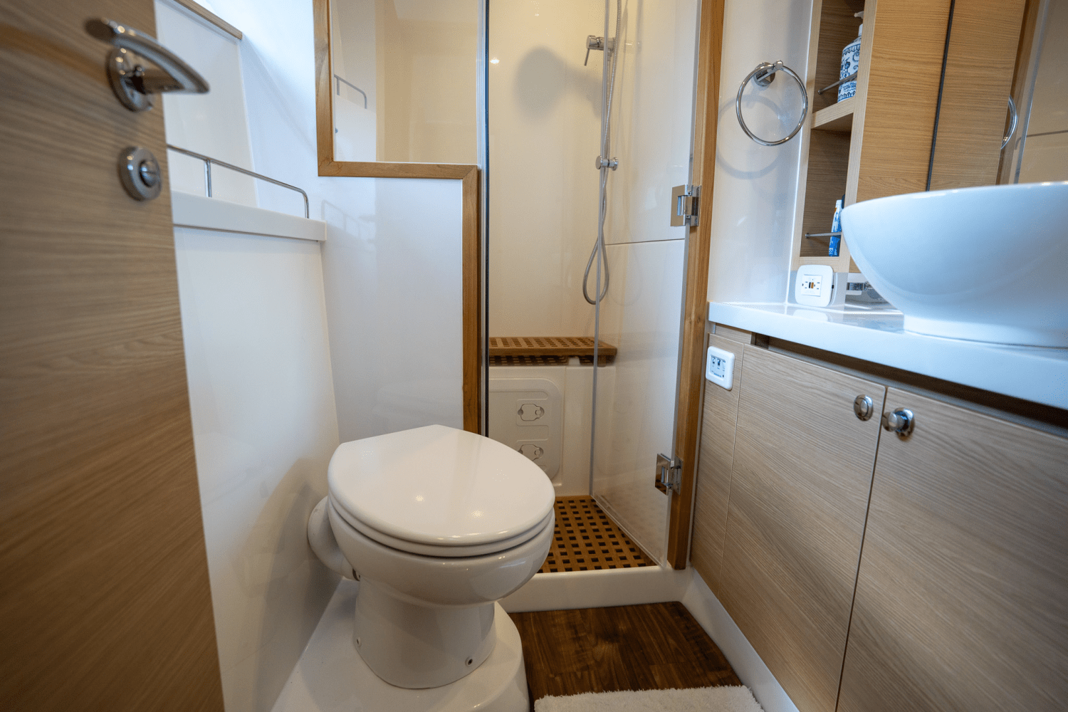 Slide: The Image of Aquila 44 Yacht 2024 - 28