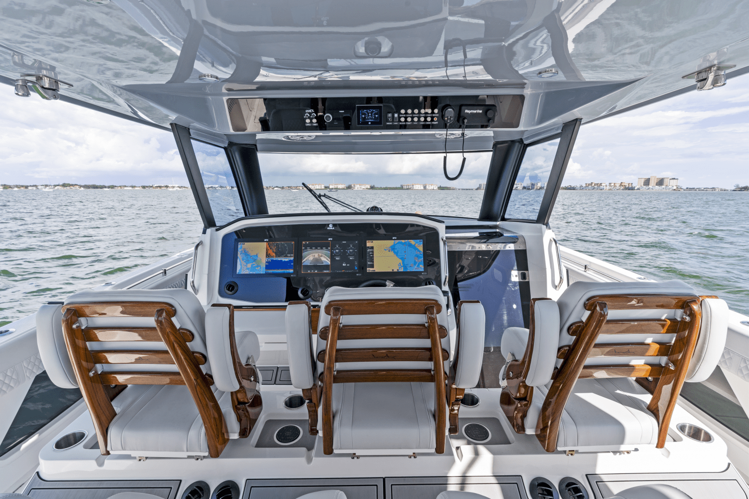 Slide: The Image of Aquila 47 Molokai 2024 - 74